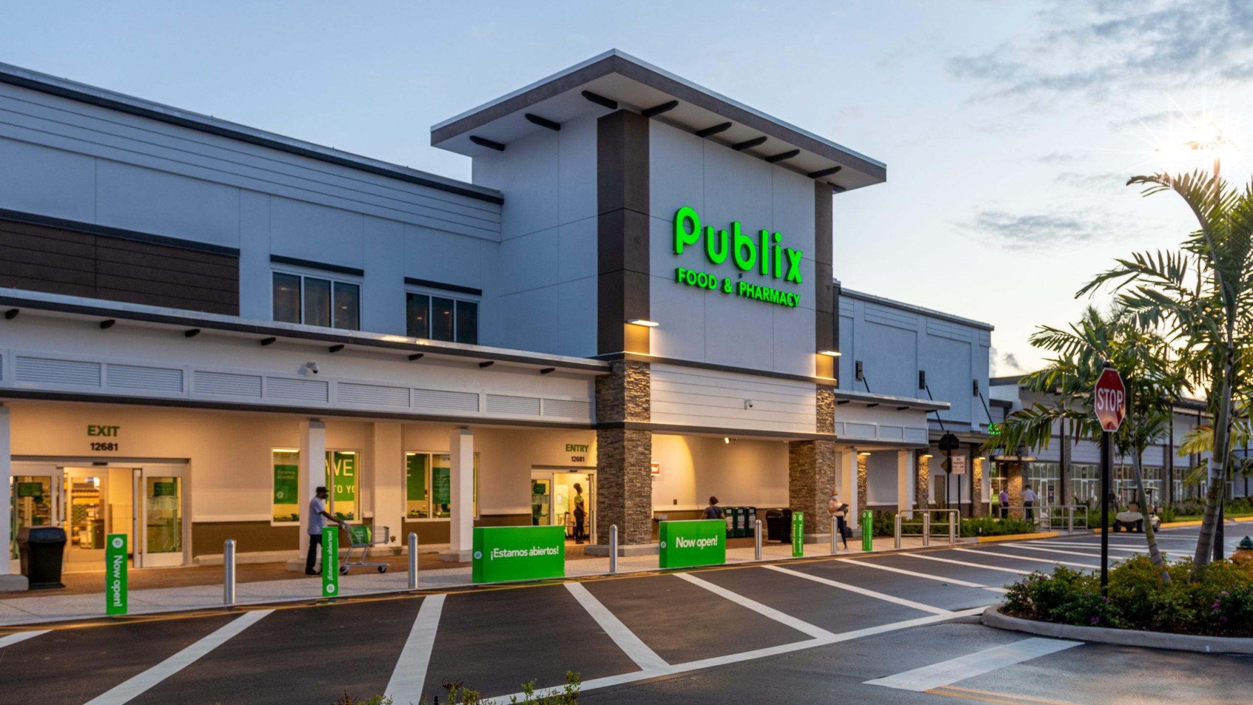 Monarch Town Center Publix